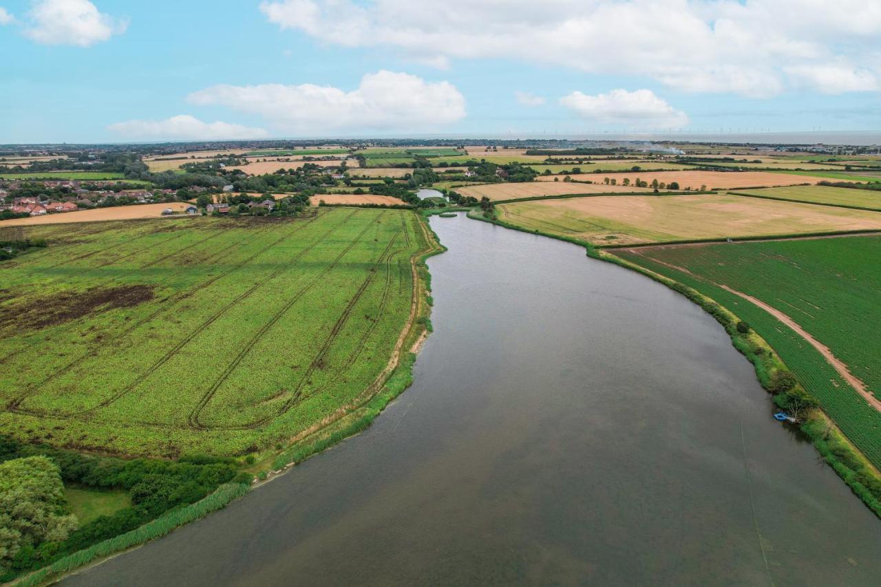 Mill Dam Lake House Saint Osyth Buitenkant foto