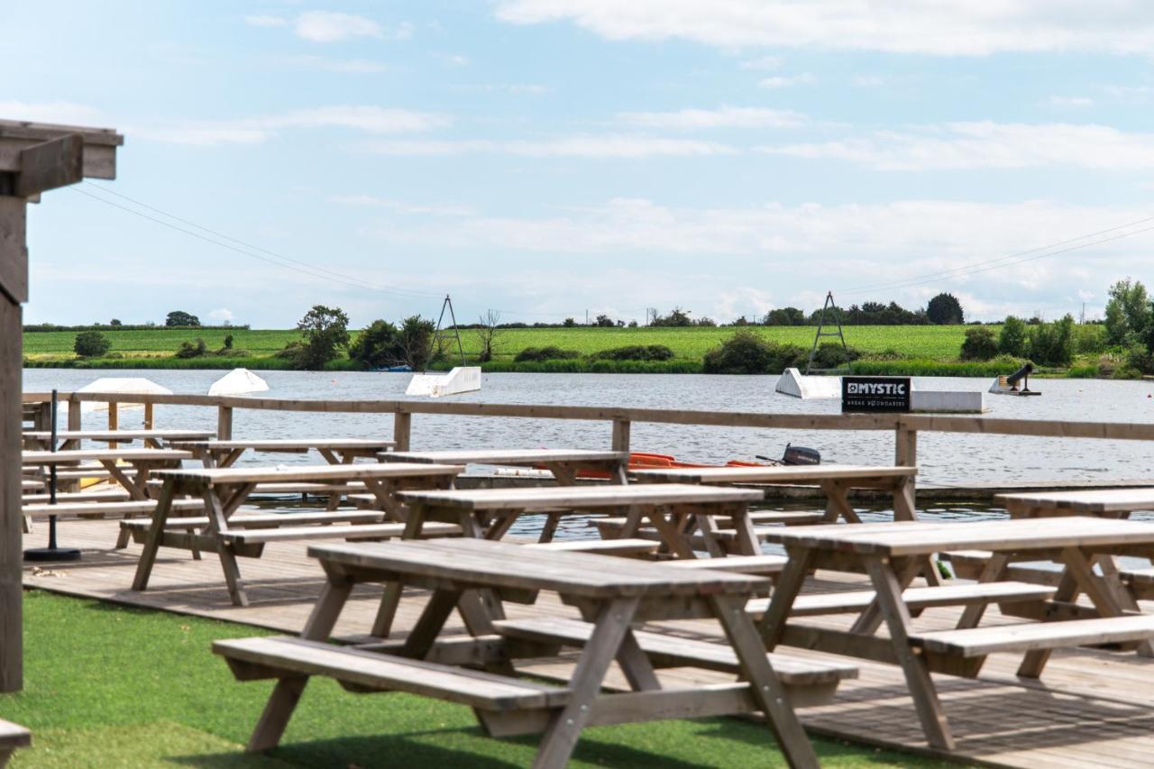 Mill Dam Lake House Saint Osyth Buitenkant foto