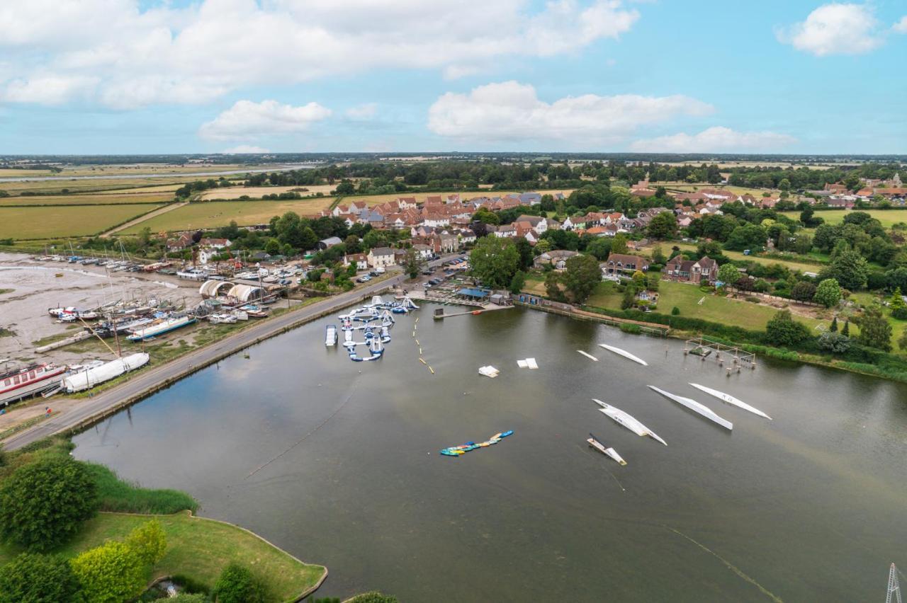 Mill Dam Lake House Saint Osyth Buitenkant foto